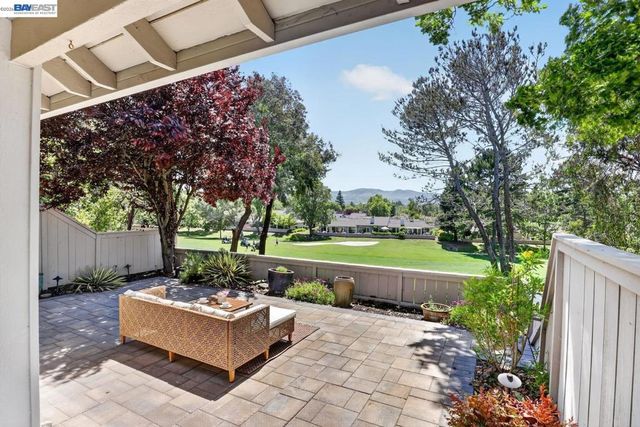 531 Silver Lake Dr, Danville, CA 94526