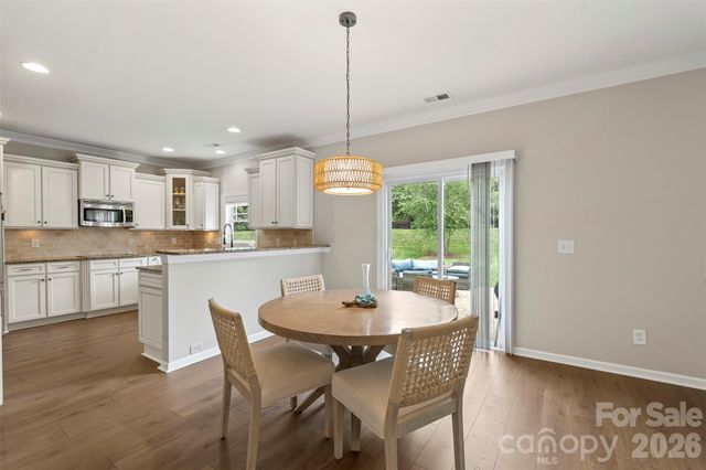 10019 Elizabeth Crest Lane, Charlotte, NC 28277