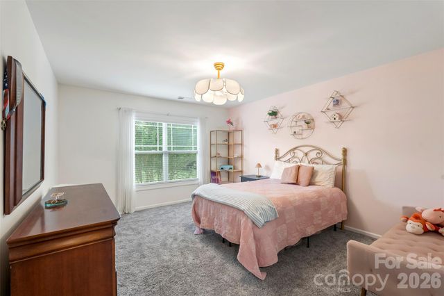 10019 Elizabeth Crest Lane, Charlotte, NC 28277