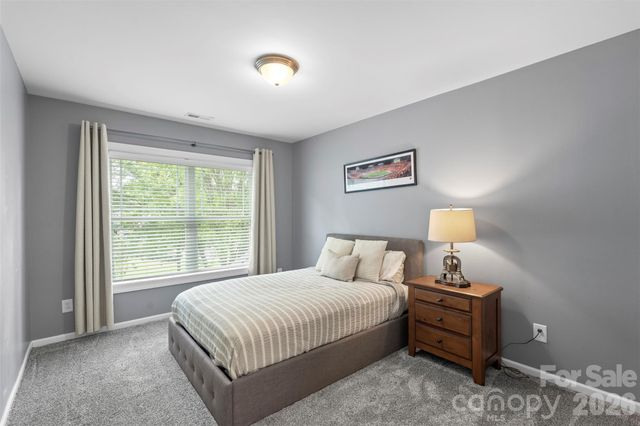 10019 Elizabeth Crest Lane, Charlotte, NC 28277