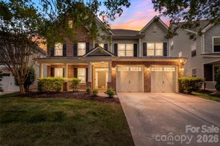 10019 Elizabeth Crest Lane, Charlotte, NC 28277