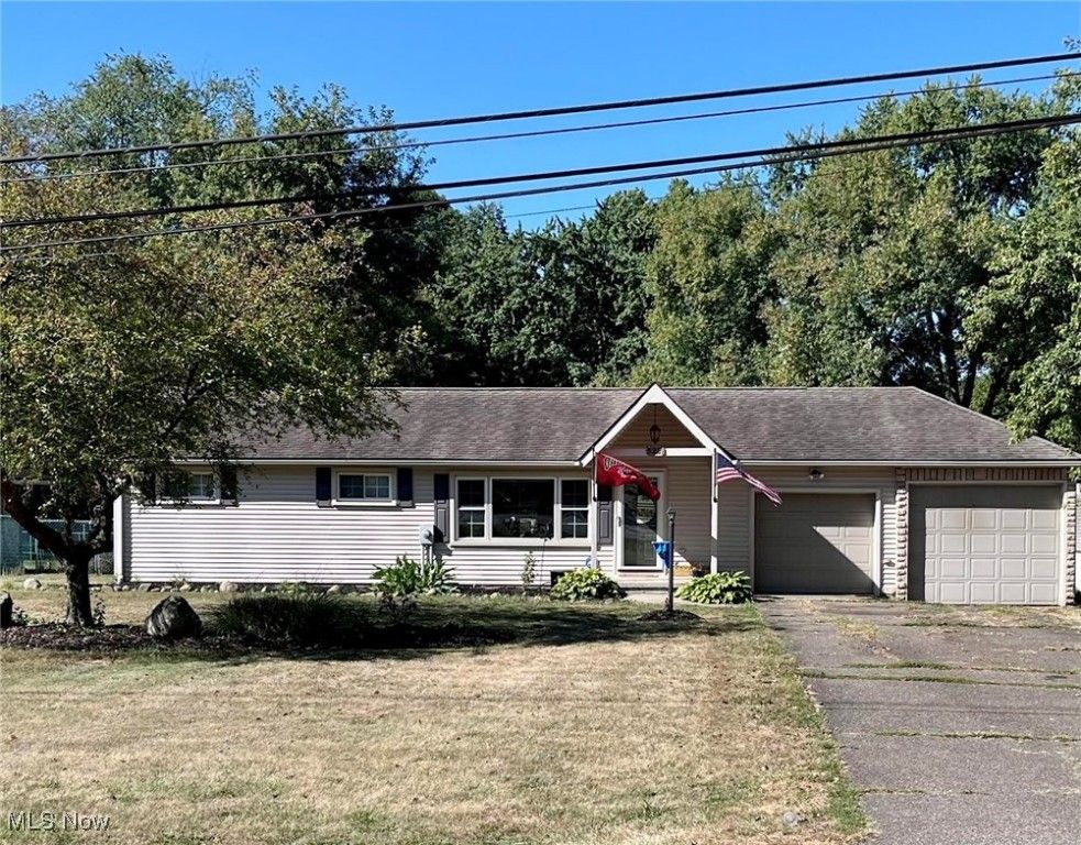 5221 Revere Avenue NW, Massillon, OH 44647