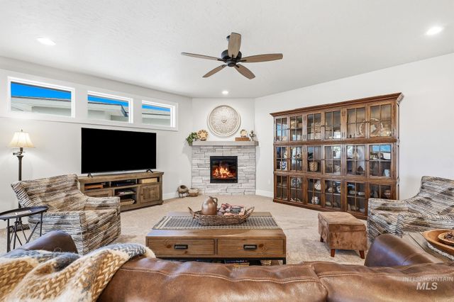5553 S Snowshoe Place, Boise, ID 83709