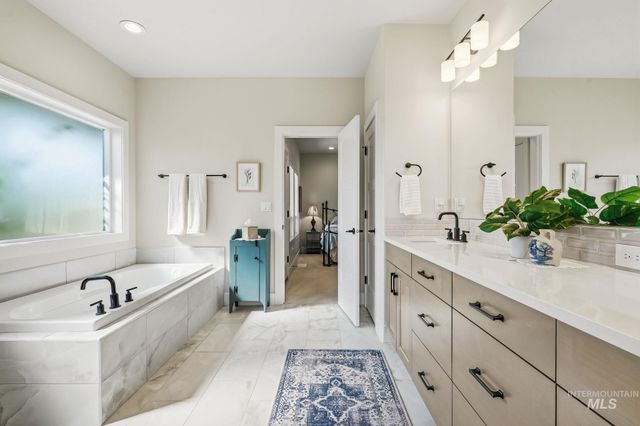 5553 S Snowshoe Place, Boise, ID 83709
