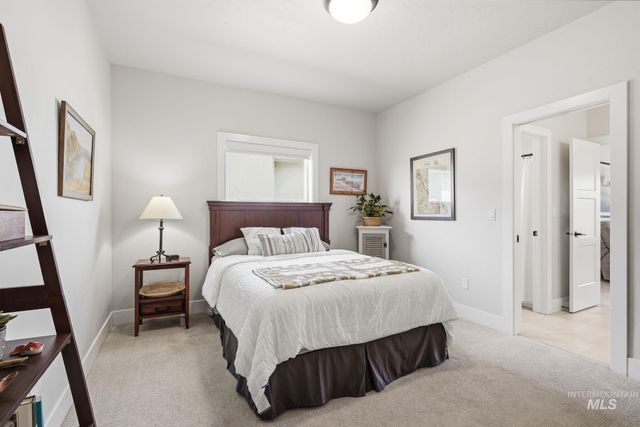 5553 S Snowshoe Place, Boise, ID 83709