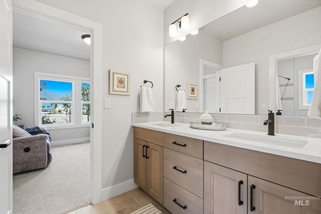 5553 S Snowshoe Place, Boise, ID 83709