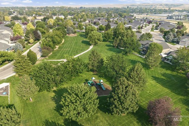5553 S Snowshoe Place, Boise, ID 83709