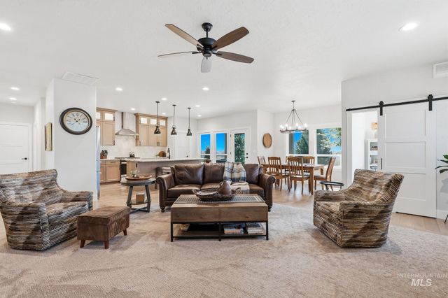 5553 S Snowshoe Place, Boise, ID 83709