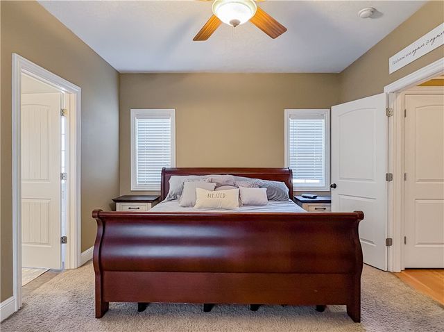 1220 W Holt Avenue, Harrison, AR 72601