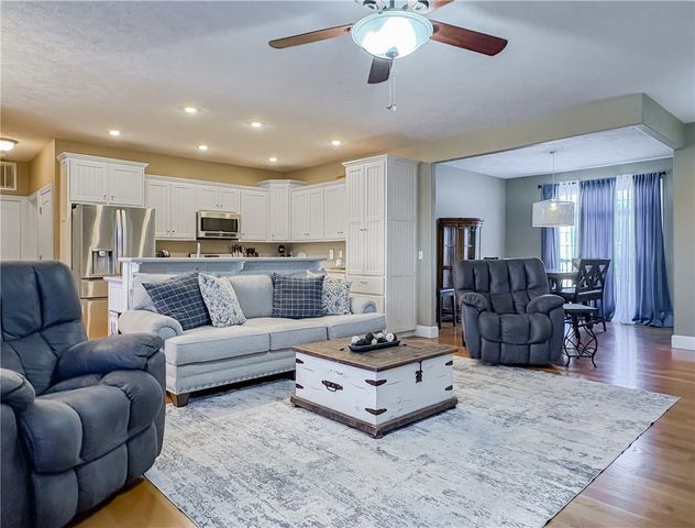 1220 W Holt Avenue, Harrison, AR 72601