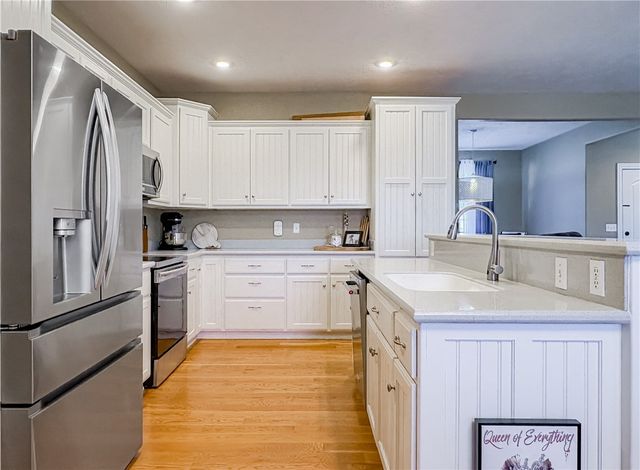 1220 W Holt Avenue, Harrison, AR 72601