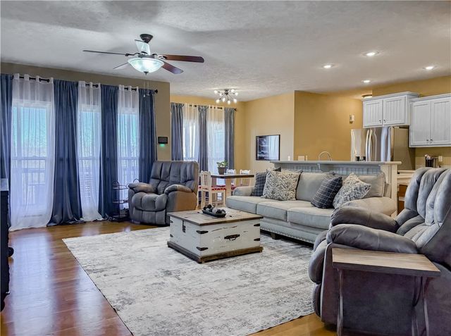 1220 W Holt Avenue, Harrison, AR 72601