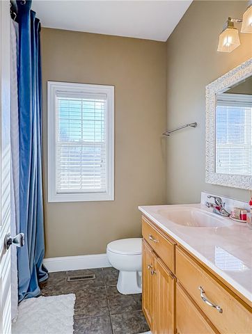 1220 W Holt Avenue, Harrison, AR 72601