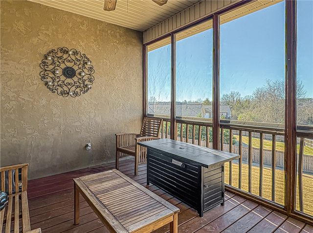 1220 W Holt Avenue, Harrison, AR 72601