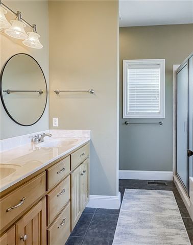 1220 W Holt Avenue, Harrison, AR 72601