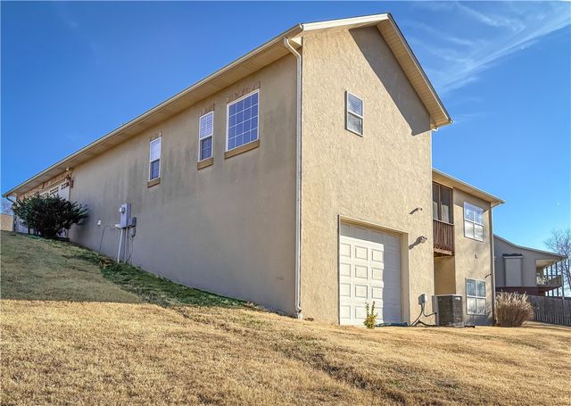 1220 W Holt Avenue, Harrison, AR 72601