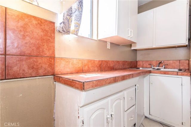 448 Fermoore, San Fernando, CA 91340