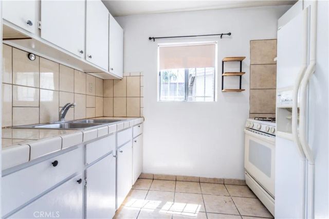 448 Fermoore, San Fernando, CA 91340