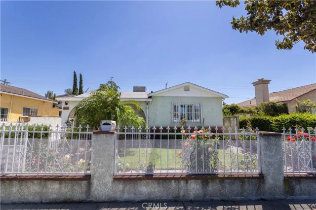 448 Fermoore, San Fernando, CA 91340