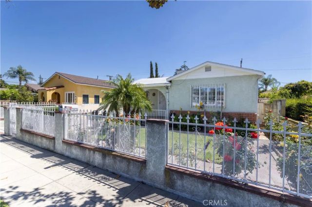 448 Fermoore, San Fernando, CA 91340