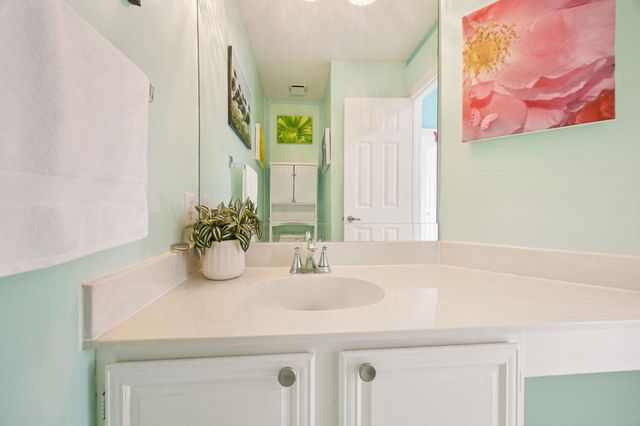 2204 Via Del Plata, Carrollton, TX 75006