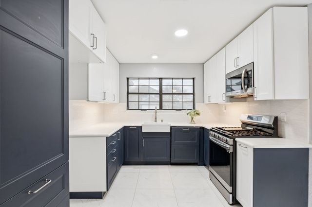 2204 Via Del Plata, Carrollton, TX 75006