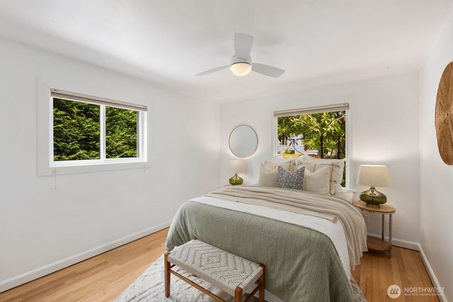 11205 Phinney Avenue N, Seattle, WA 98133