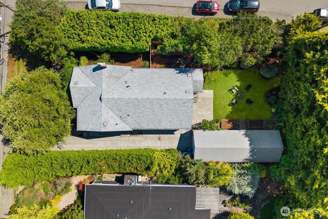 11205 Phinney Avenue N, Seattle, WA 98133