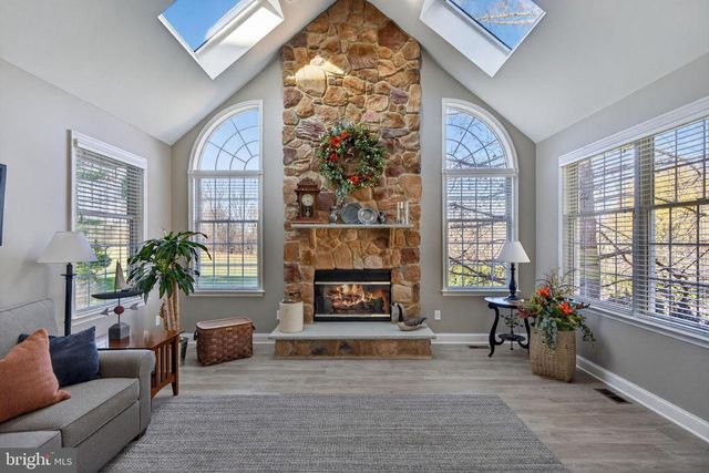 2056 AUTUMN RIDGE RD, Macungie, PA 18062