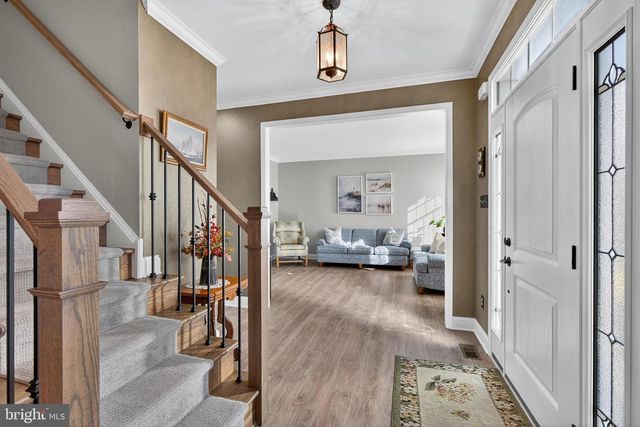 2056 AUTUMN RIDGE RD, Macungie, PA 18062