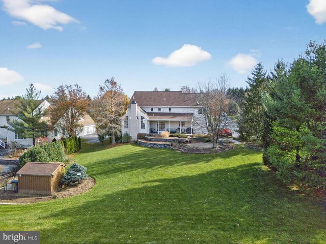 2056 AUTUMN RIDGE RD, Macungie, PA 18062