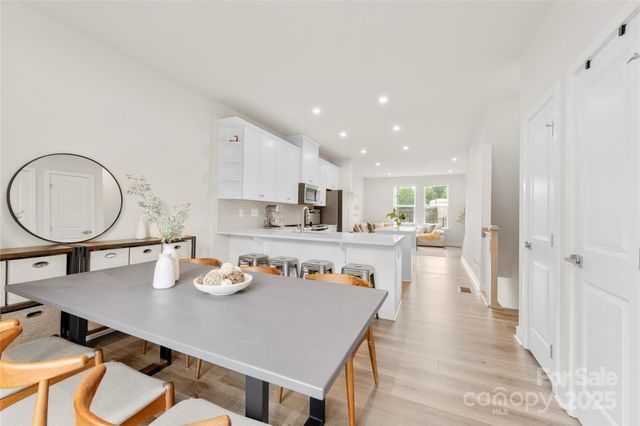 3748 Ellington Street, Charlotte, NC 28211