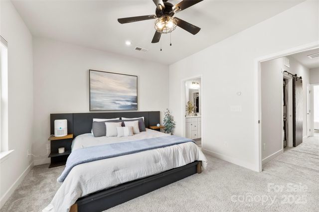 3748 Ellington Street, Charlotte, NC 28211