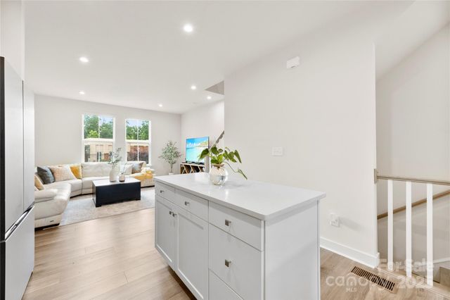 3748 Ellington Street, Charlotte, NC 28211