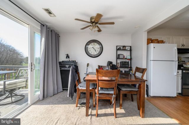 127 CHAUCER RD, Mount Laurel, NJ 08054