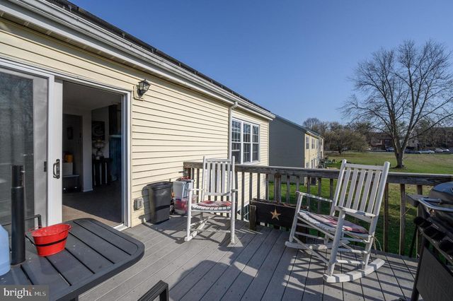 127 CHAUCER RD, Mount Laurel, NJ 08054