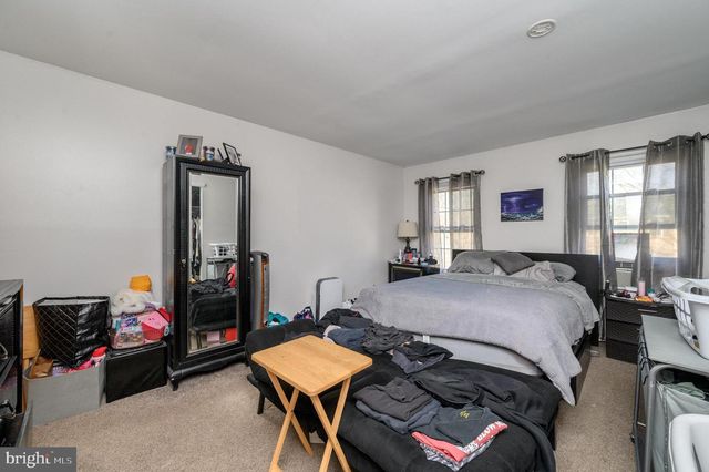127 CHAUCER RD, Mount Laurel, NJ 08054