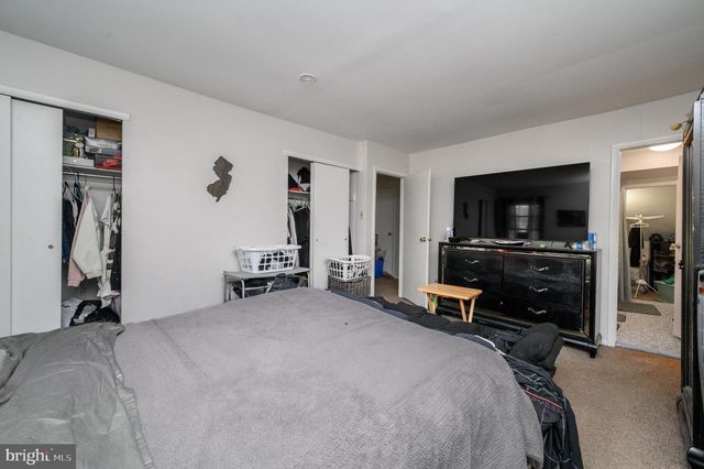 127 CHAUCER RD, Mount Laurel, NJ 08054