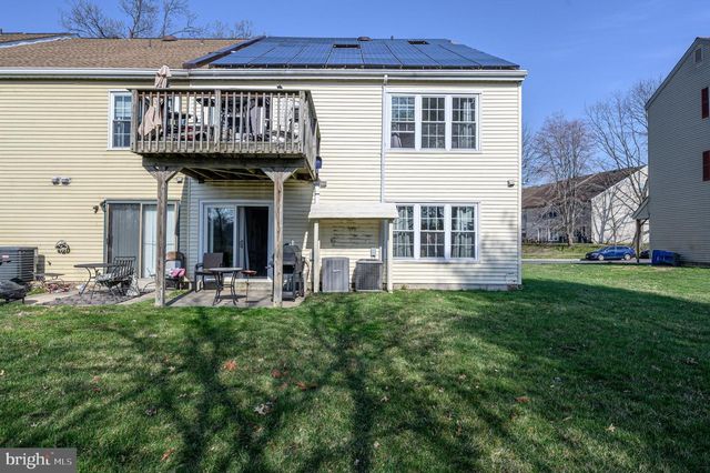 127 CHAUCER RD, Mount Laurel, NJ 08054