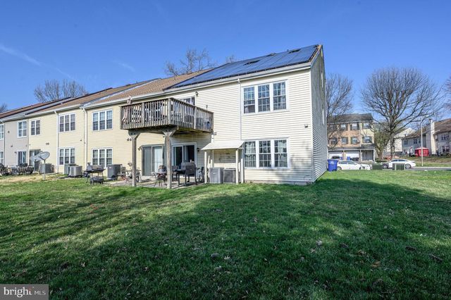 127 CHAUCER RD, Mount Laurel, NJ 08054