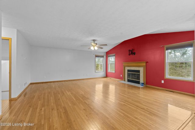 6634 Calm River Way, Louisville, KY 40299