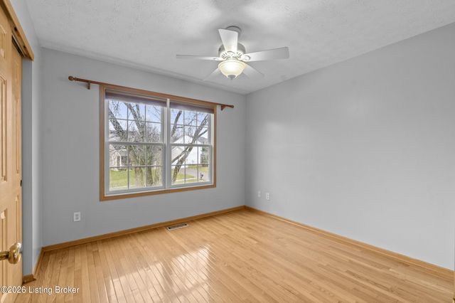 6634 Calm River Way, Louisville, KY 40299