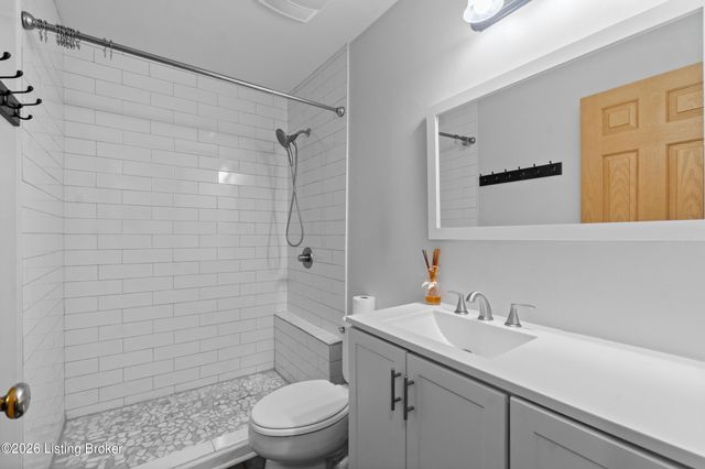 6634 Calm River Way, Louisville, KY 40299