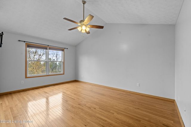 6634 Calm River Way, Louisville, KY 40299