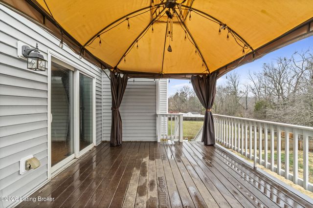 6634 Calm River Way, Louisville, KY 40299