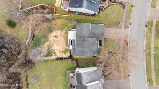6634 Calm River Way, Louisville, KY 40299