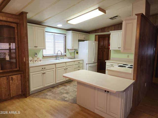 806 E PENNSYLVANIA Avenue, Florence, AZ 85132