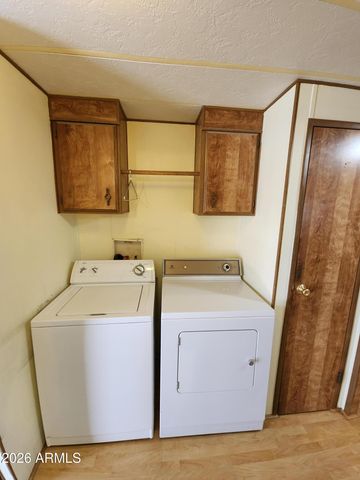 806 E PENNSYLVANIA Avenue, Florence, AZ 85132