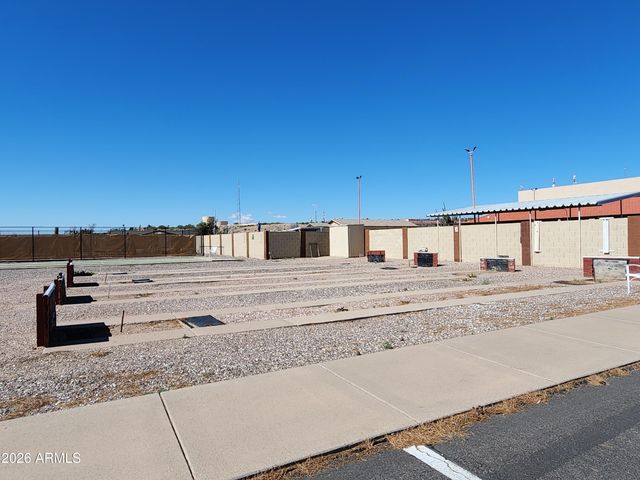 806 E PENNSYLVANIA Avenue, Florence, AZ 85132