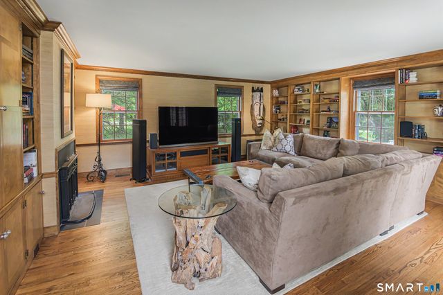 351 Wilton Road West, Ridgefield, CT 06877
